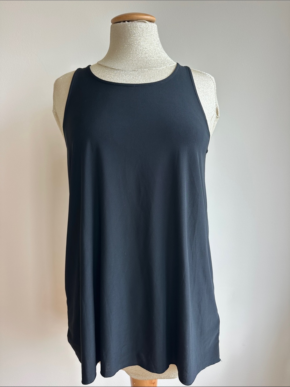 NIC+ZOE Black Sleeveless Swing Tank